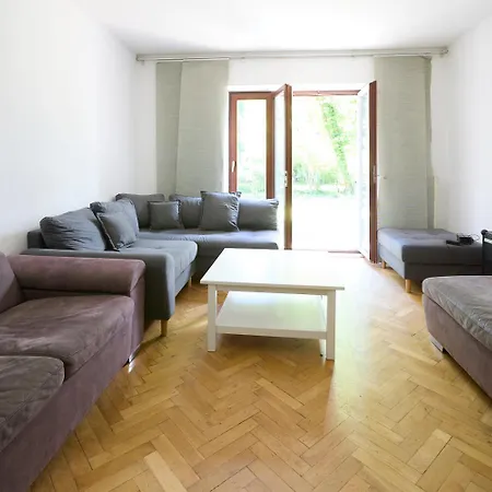 Апартаменты Monteurhaus Goldberg *