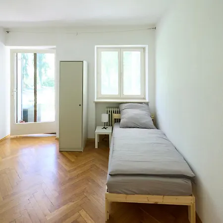 Monteurhaus Goldberg Monaco di Baviera