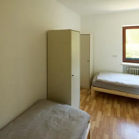 Monteurhaus Goldberg Апартаменты Мюнхен